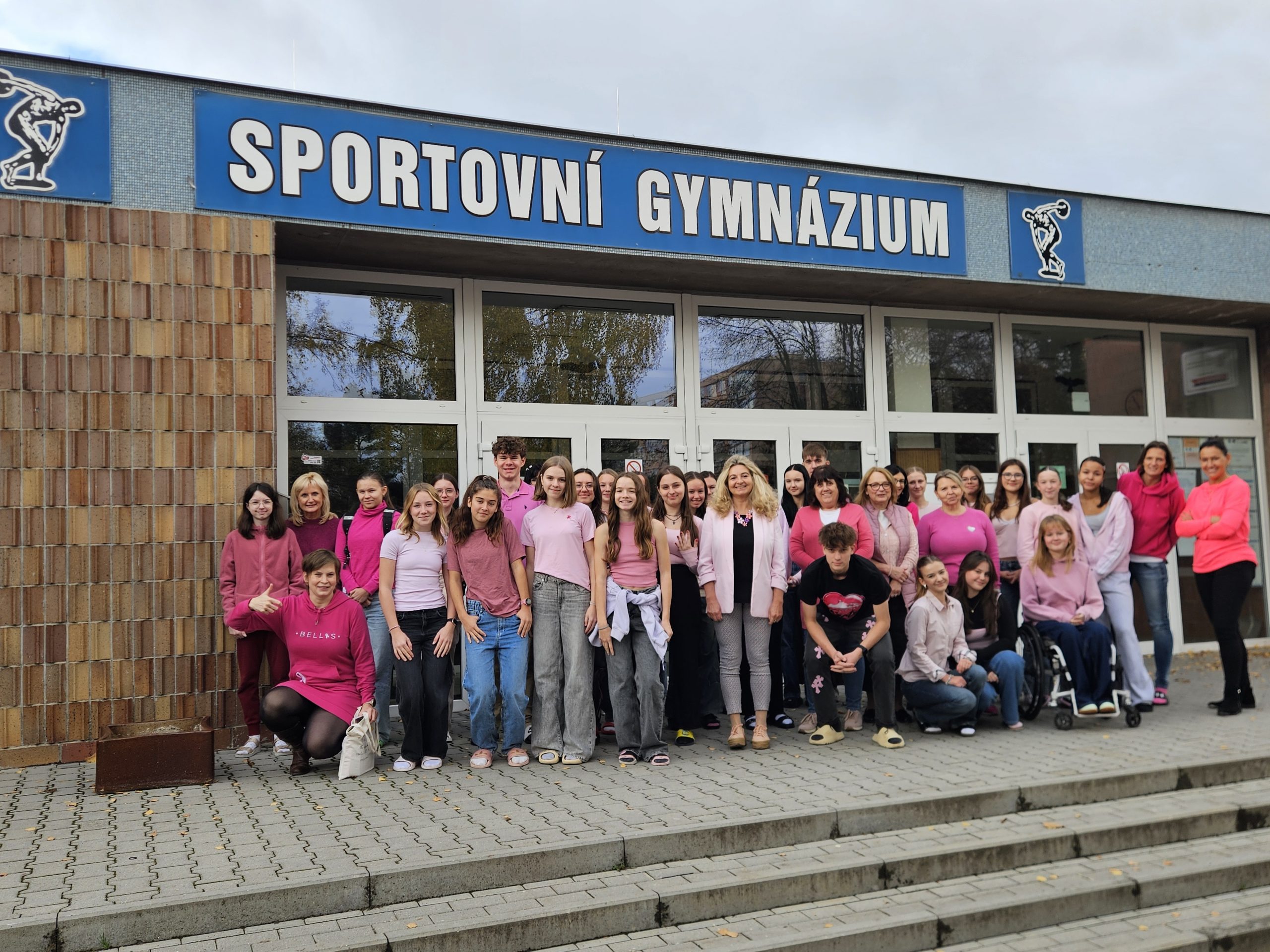 💗 Naše škola se zapojila do kampaně Pink@Work 2025!