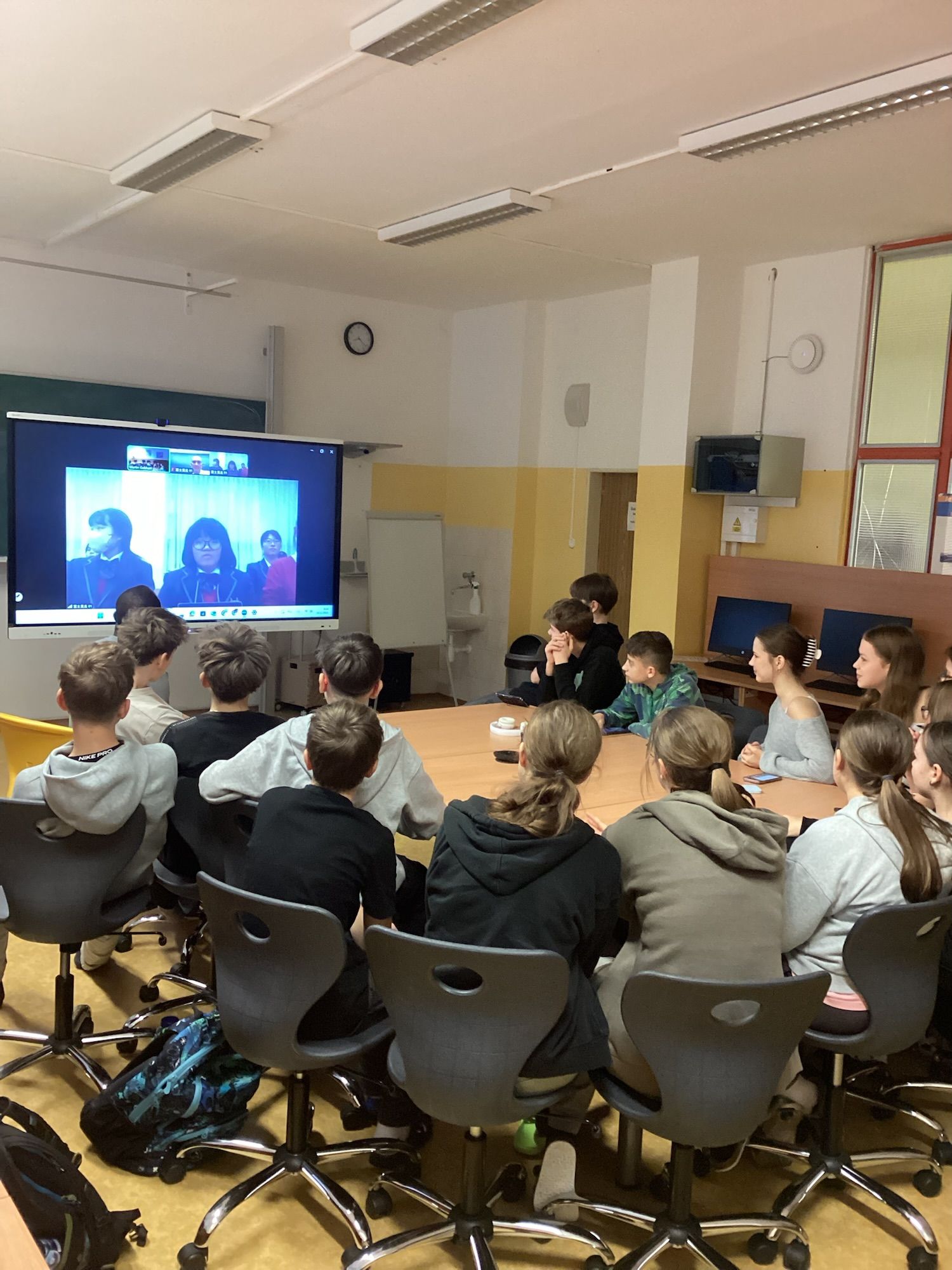 Debatní klub s japonskou dívčí školou Fujimigaoka